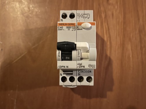 Disjoncteur differentiel 40a - disjoncteur,