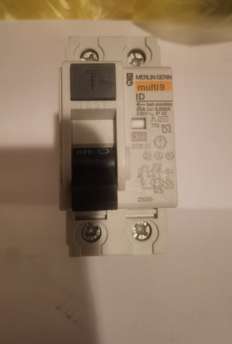 Merlin gerin 23009 - merlin,